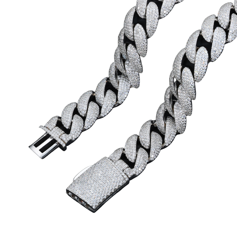 Round Clasp Cuban Link Bracelet